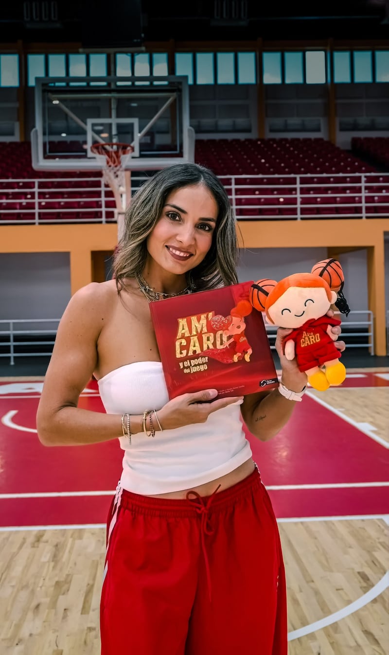 Claudia Ramos Zorrilla lanza “AM’ CARO”.