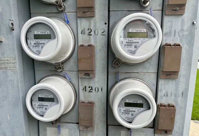Investigan contadores inteligentes de LUMA por alzas en factura de luz
