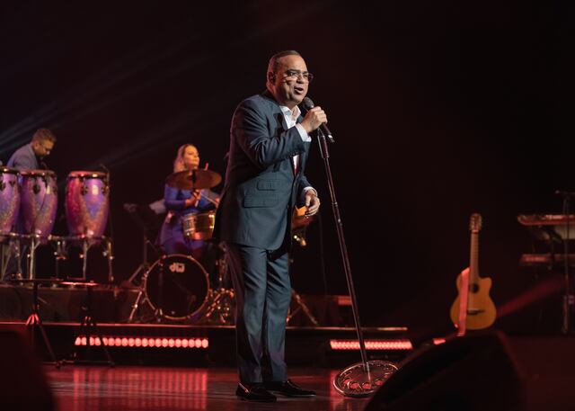 Gilberto Santa Rosa se presenta ante doce mil personas en dos shows sold out con su auténtico tour