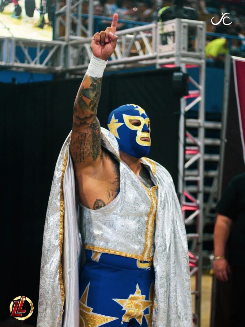 Intelecto 5 Estrellas, actual Campeón Universal de la WWC.