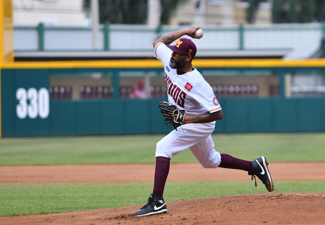Indios completan sus refuerzos con cinco nuevos lanzadores