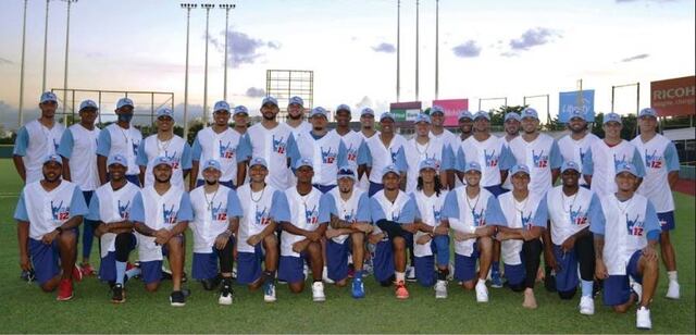 Roberto Alomar presenta su equipo Equipo Profesional de Desarrollo RA12