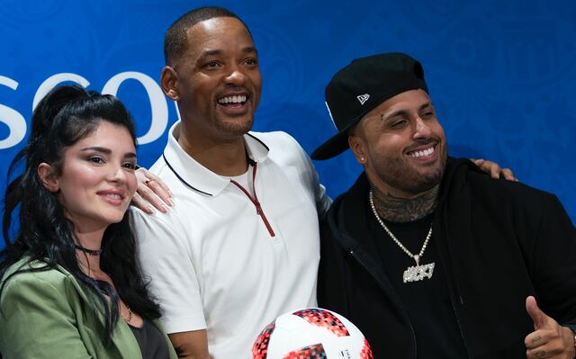 Nicky Jam listo para su presentación junto a Will Smith en la final de Rusia 2018