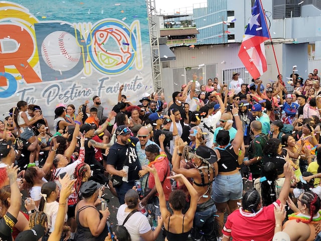 Carnaval Cariduro pone a gozar a Fajardo en cierre de las Fiestas Patronales