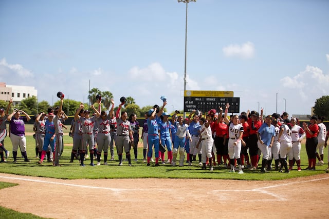 Dramática victoria del equipo Norte en Juego de Estrellas del Béisbol Femenino