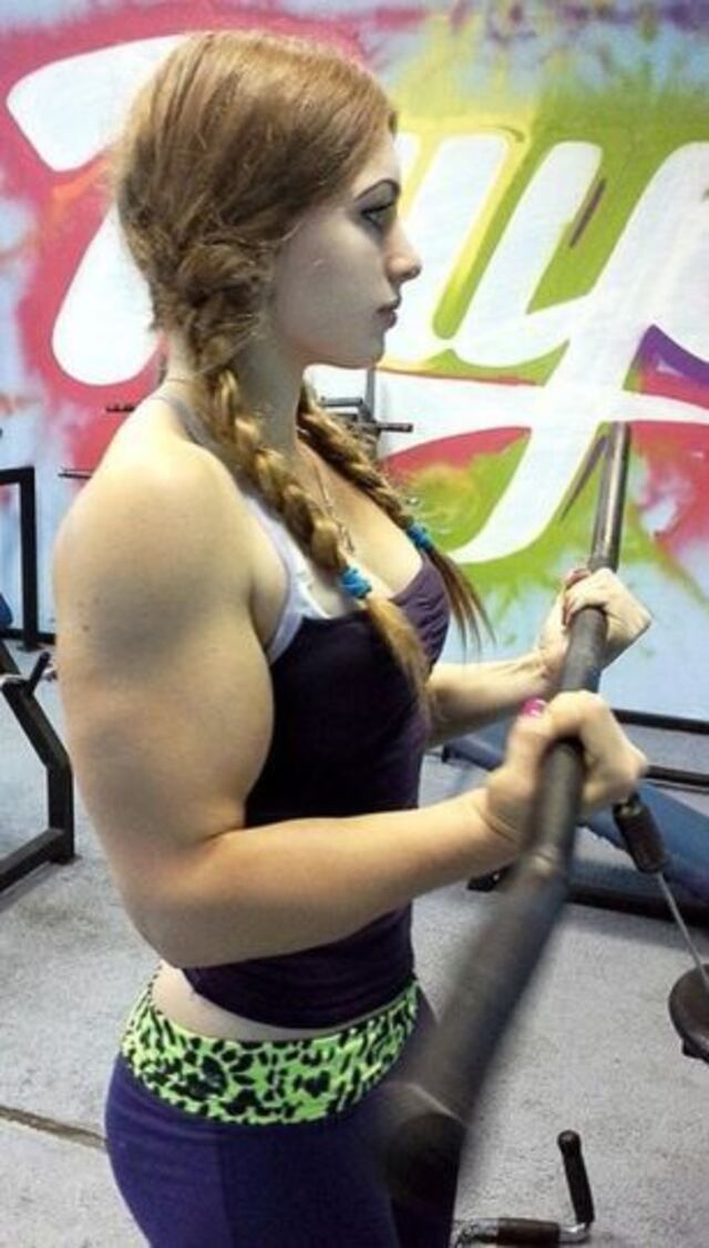 FOTOS: Hermosa mujer musculosa causa furor en las redes