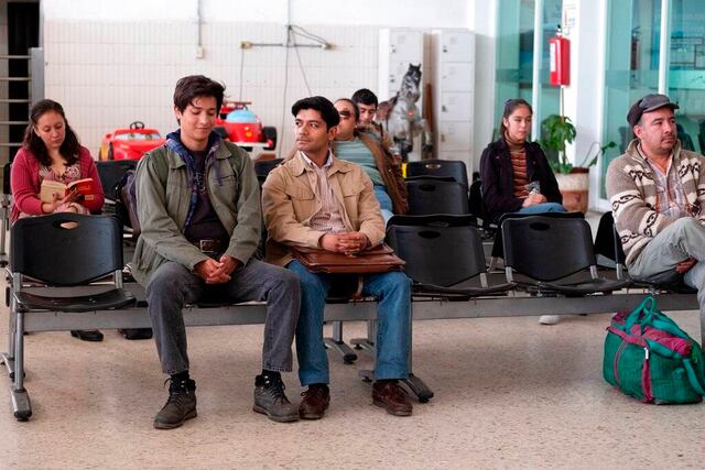 “I Carry You with Me”: Poderosa historia sobre el amor, el sacrificio, la memoria y la inmigración