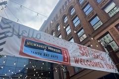 Milwaukee se prepara para el inicio de la Serie Mundial entre Cerveceros y Rays