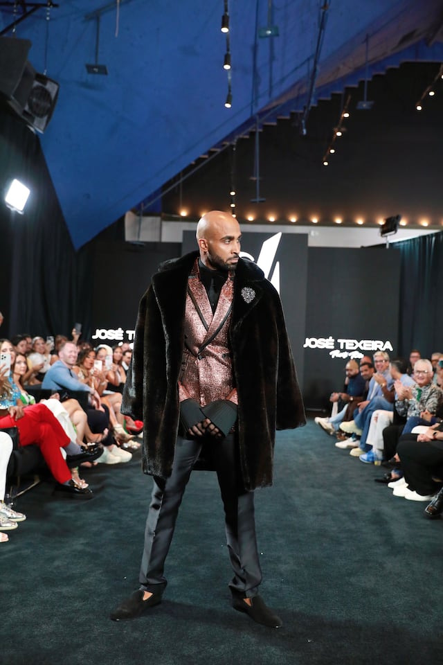 “Caramelo” debuta como modelo en San Juan Moda