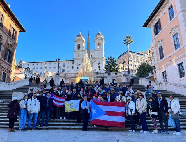 Reyes Magos juanadinos llegan al Vaticano para participar en audiencia ante el Papa Francisco