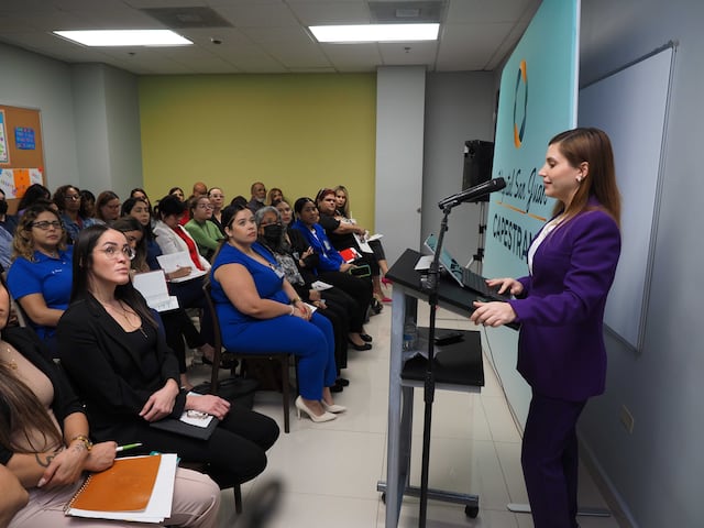 San Juan Capestrano comienza talleres educativos para personal escolar y educadores de la comunidad