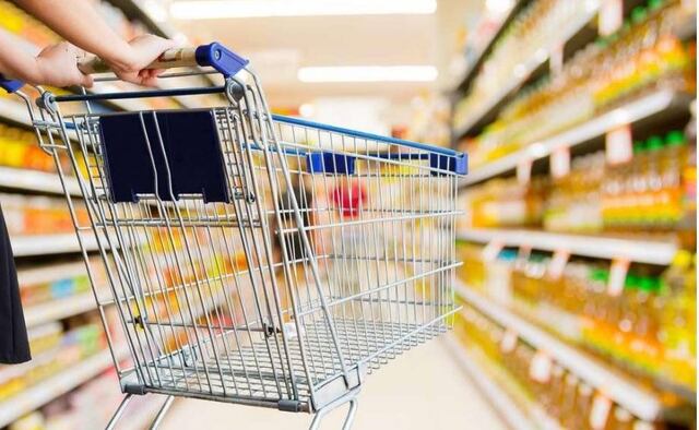 Consumidores en la isla hacen malabares ante alza de precios, escasez de productos y gastos cotidianos