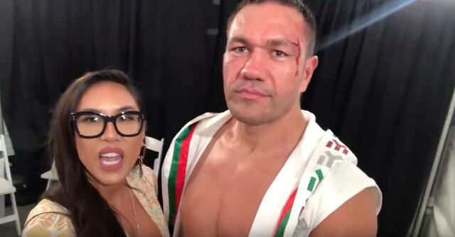 Suspenden a boxeador que besó sin consentimiento a reportera