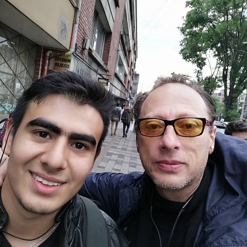 Instagram: @carlosserratoactor