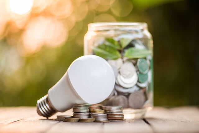 Medida propone cambiar todo el alumbrado del Gobierno por uno con luces LED