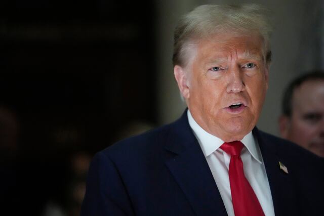 Trump pide aplazar juicio por documentos secretos después de las elecciones