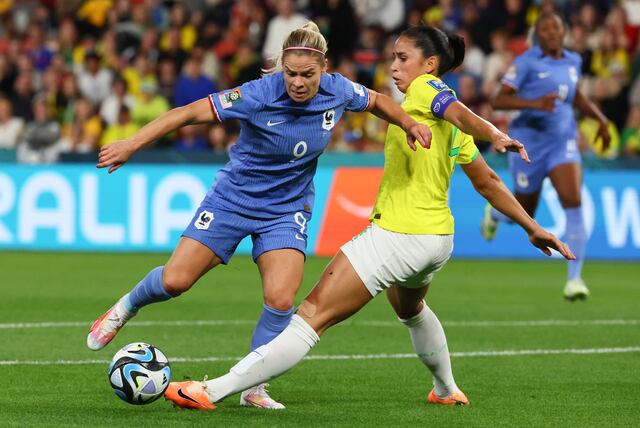Francia se coloca en la cima del Grupo F tras vencer a Brasil en la Copa Mundial