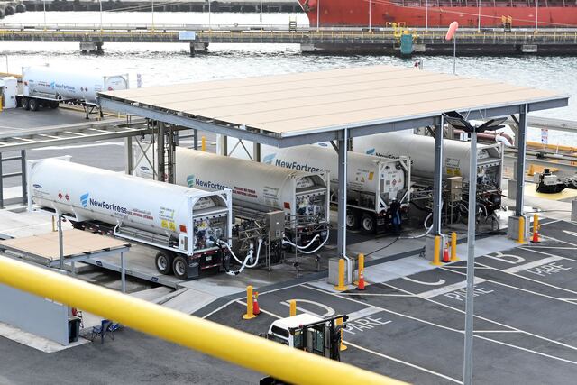 Junta de Control Fiscal frena contrato de $20 mil millones para gas natural en Puerto Rico