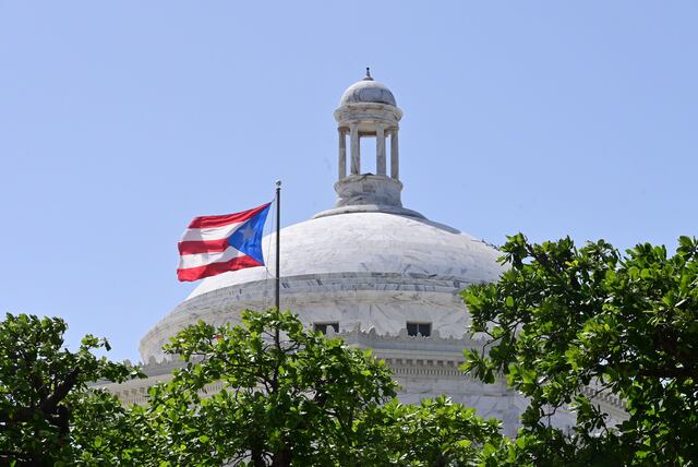 Capitolio inaugura exposición de jóvenes artistas puertorriqueños