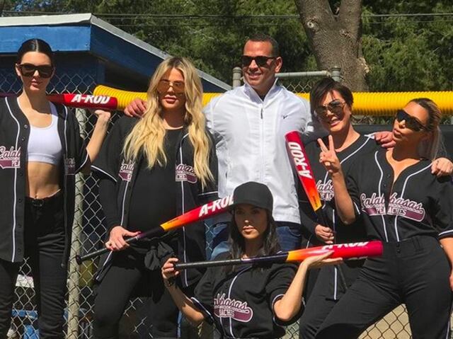Alex Rodríguez le dio clases de bateo a las Kardashians