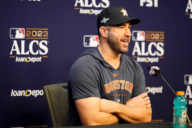 Astros y Rangers chocan en duelo texano