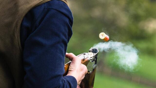 Hombre se mata tras balear al nuevo novio de su ex