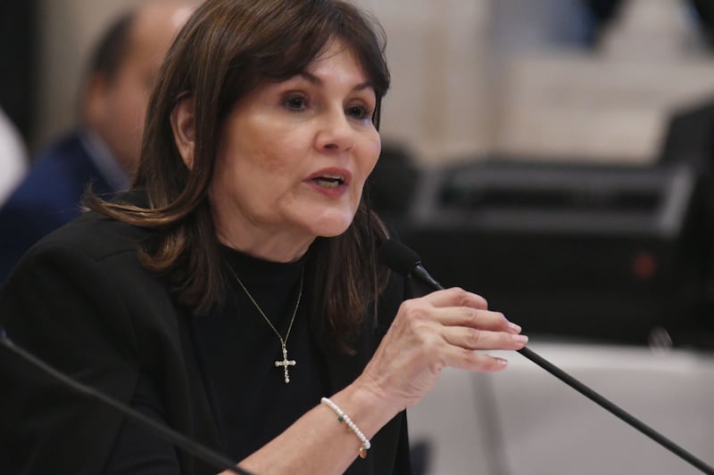 La Dra. Iris Cardona,La principal oficial médico del Departamento de Salud. Vistas Públicas, sobre Libertad Religiosa. Senado,Capitolio. San juan. Metro PR 26 de febrero de 2025