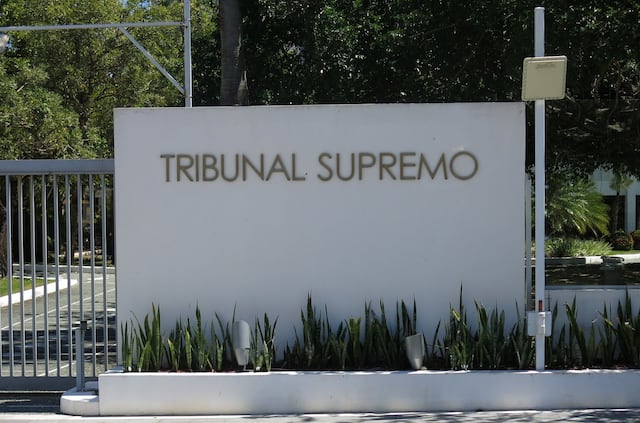 Gobierno y Tribunal Supremo trabajan para agilizar adopciones en Puerto Rico