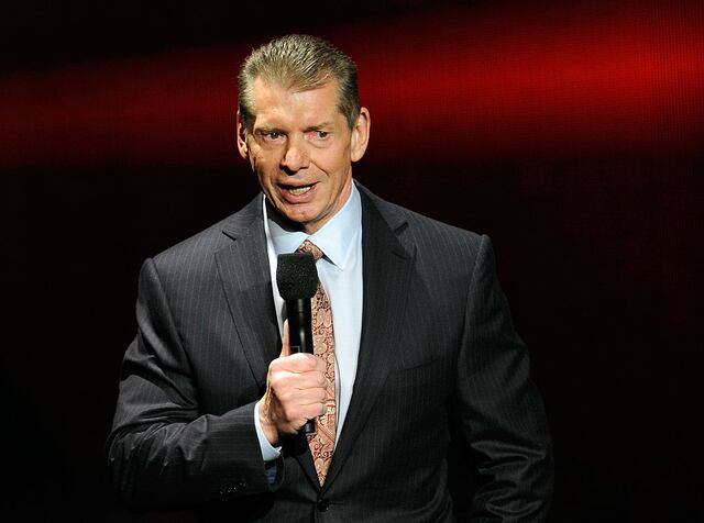 Vince McMahon vende más de $400 millones en acciones en medio de escándalo por agresión sexual