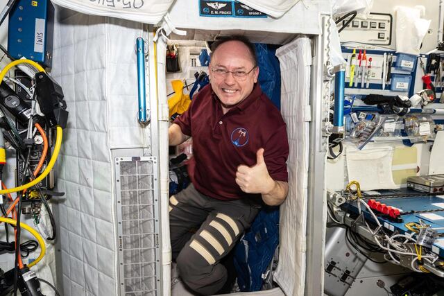 Cosmonauta asume mando de Estación Espacial Internacional ante regreso anticipado de estadounidenses por enfermedad