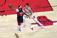 NBA: Cleveland remonta y Boston aplasta a Chicago