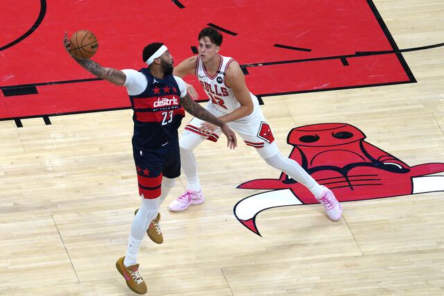 De Larrea vive su primera gran noche en la NBA, Sixers cumplen sin LeBron y Giannis sufre