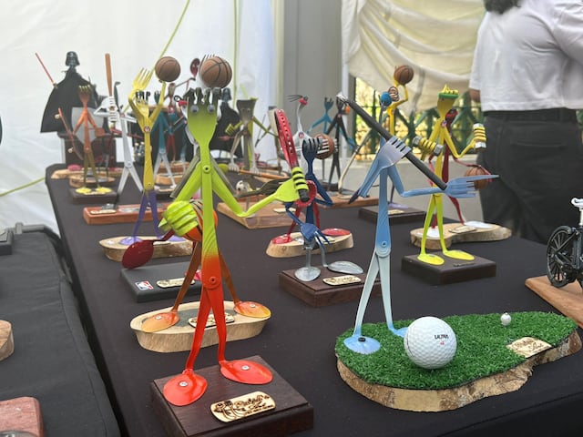 De mecánico a artesano: arte de utensilios en las Fiestas de la Calle San Sebastián