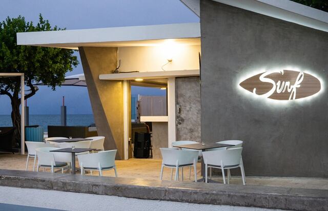 Coctelería bien pensada en Surf Caffé en Condado