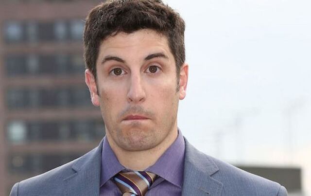 Trolean a actor de American Pie por hacer broma sobre Malaysia Airlines