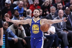 Curry renuncia a $10 millones para darle más margen salarial a los Warriors