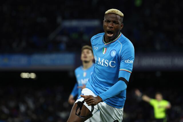 Victor Osimhen extiende su contrato con el Napoli