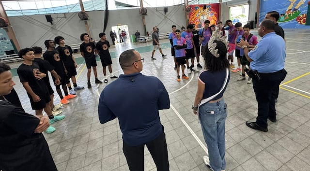 Carolina gana torneo juvenil de baloncesto de la Liga Atlética Policiaca
