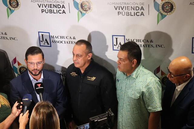 Realizan cumbre de seguridad con líderes de los 18 residenciales publicos de Mayagüez