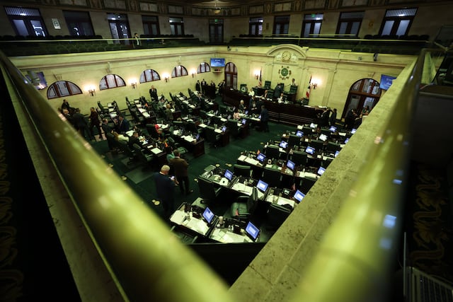 Legislatura aprueba primer proyecto sobre sistema de permisos
