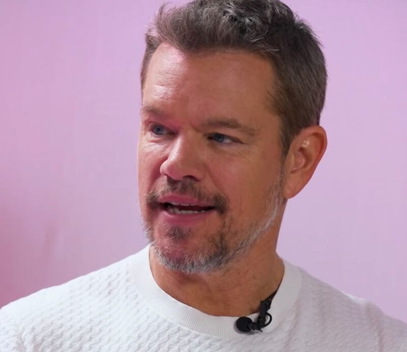 Matt Damon vuelve a estar en el centro de la conversación con The Odyssey, de Christopher Nolan, donde interpreta a uno de los personajes más famosos de la literatura clásica. Su nuevo papel como Odiseo abre otra etapa en una carrera que comenzó hace más de tres décadas. Foto: Instagram.