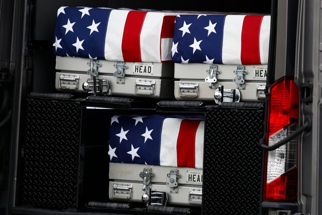 140 militares de EEUU han resultado heridos en la guerra contra Irán mientras Trump no descarta enviar tropas
