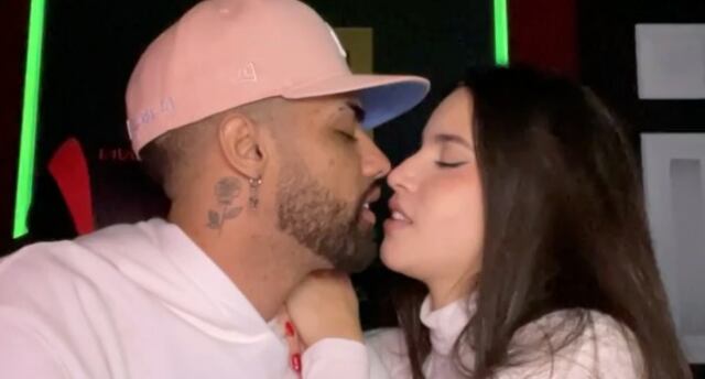 ¡Dijo que sí! Jay Wheeler compromete a su novia en el Choliseo