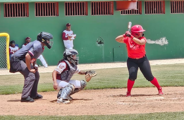 Posponen inauguración de la Liga de Béisbol Femenino