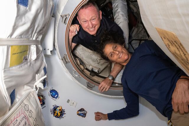 NASA retrasa el regreso a Tierra de astronautas varados en el espacio