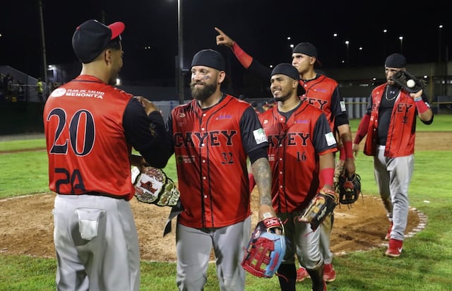 Victoria para Cayey y Guaynabo en segundo día de semifinales de la Doble A