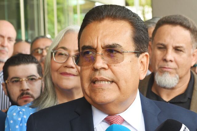 Javier Jiménez cataloga como “irresponsable y ridícula” la orden de uso de mascarillas en la Cámara