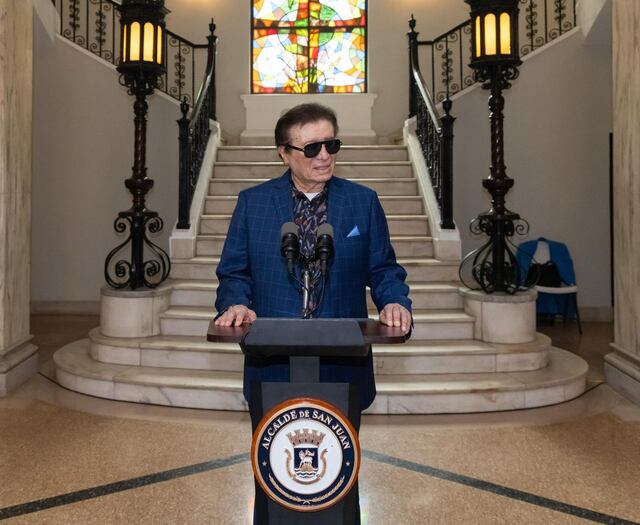 San Juan reconoce la trayectoria de Bobby Cruz