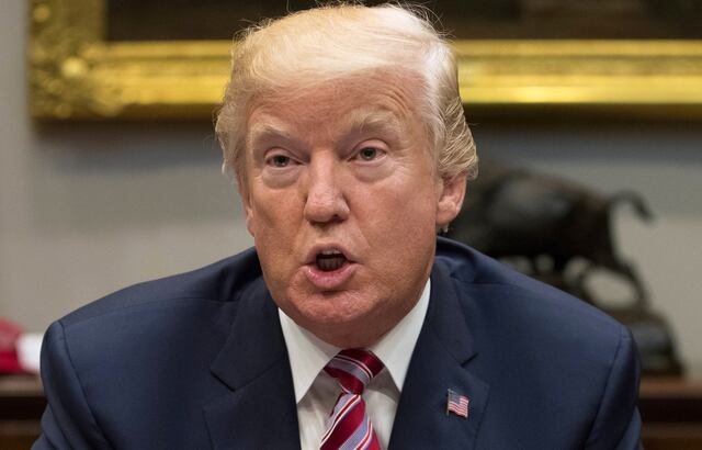 Trump critica el "cobarde" atentado en Egipto
