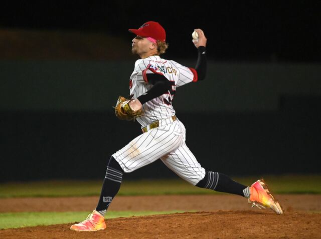 Pelota AA: Mulos de Juncos empatan la serie final contra Patillas